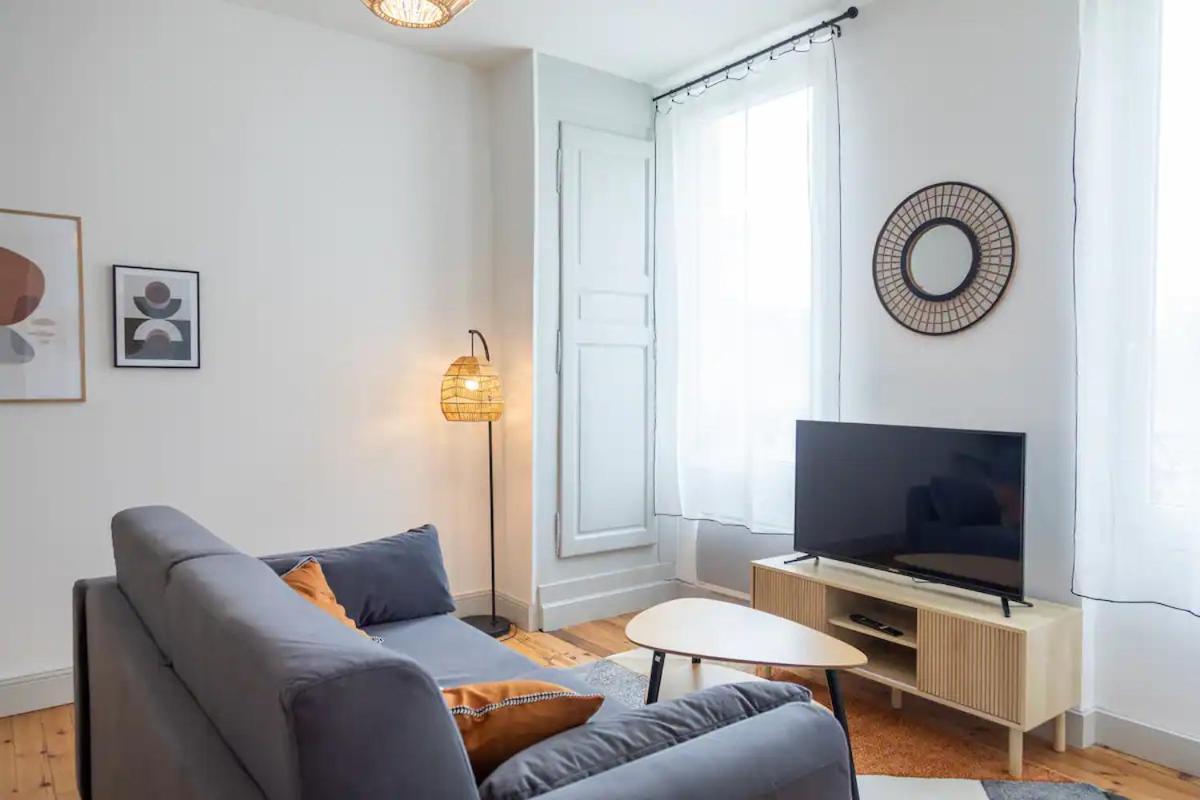 Le Cosy Magnifique T2 Neuf Centre Ville Gare 800 M アジャン エクステリア 写真