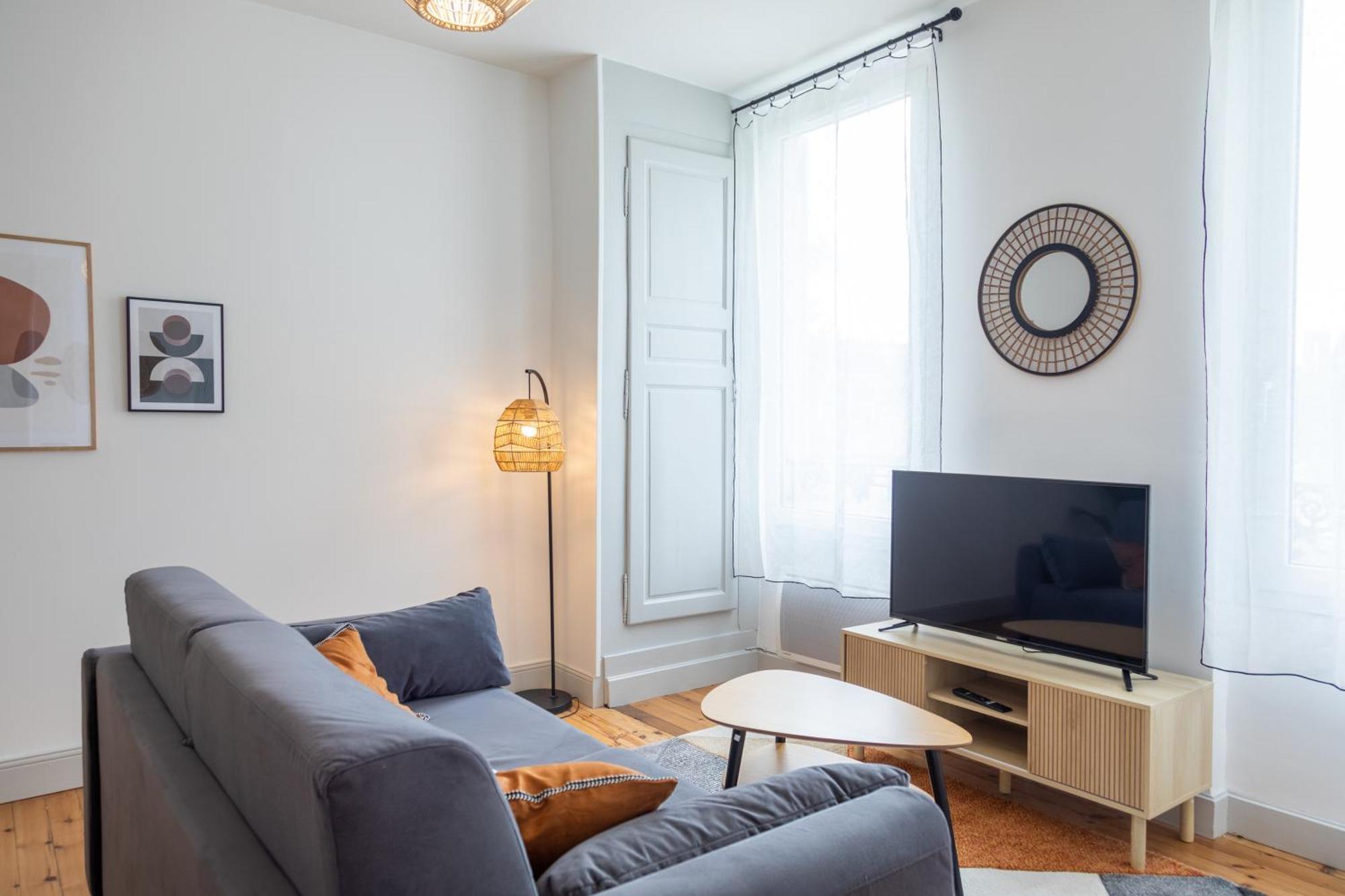 Le Cosy Magnifique T2 Neuf Centre Ville Gare 800 M アジャン エクステリア 写真